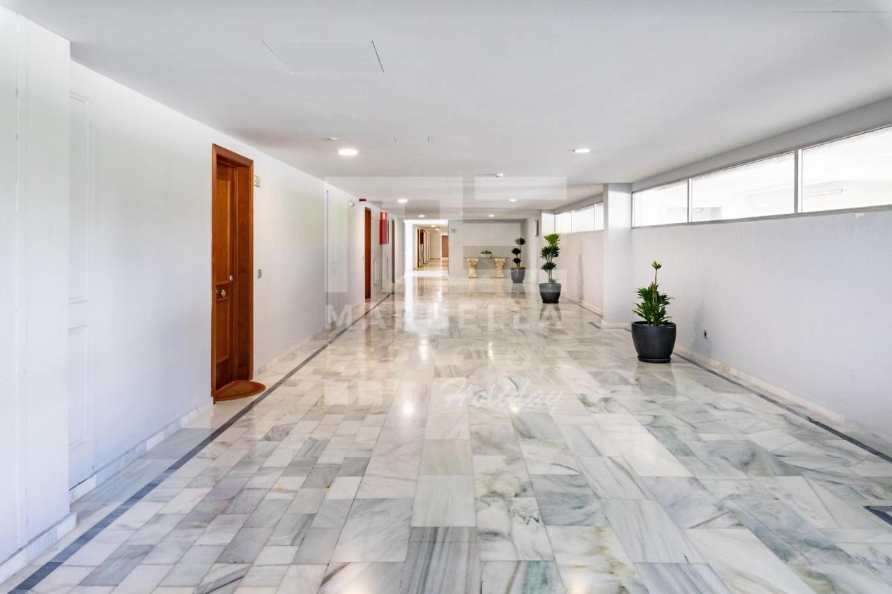 Lovely apartment marbella center garden views 130 Buitenkant foto