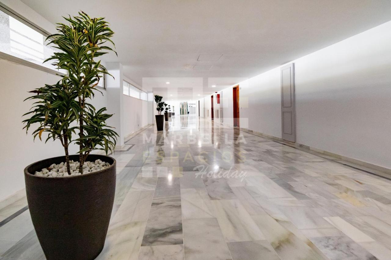 Lovely apartment marbella center garden views 130 Buitenkant foto